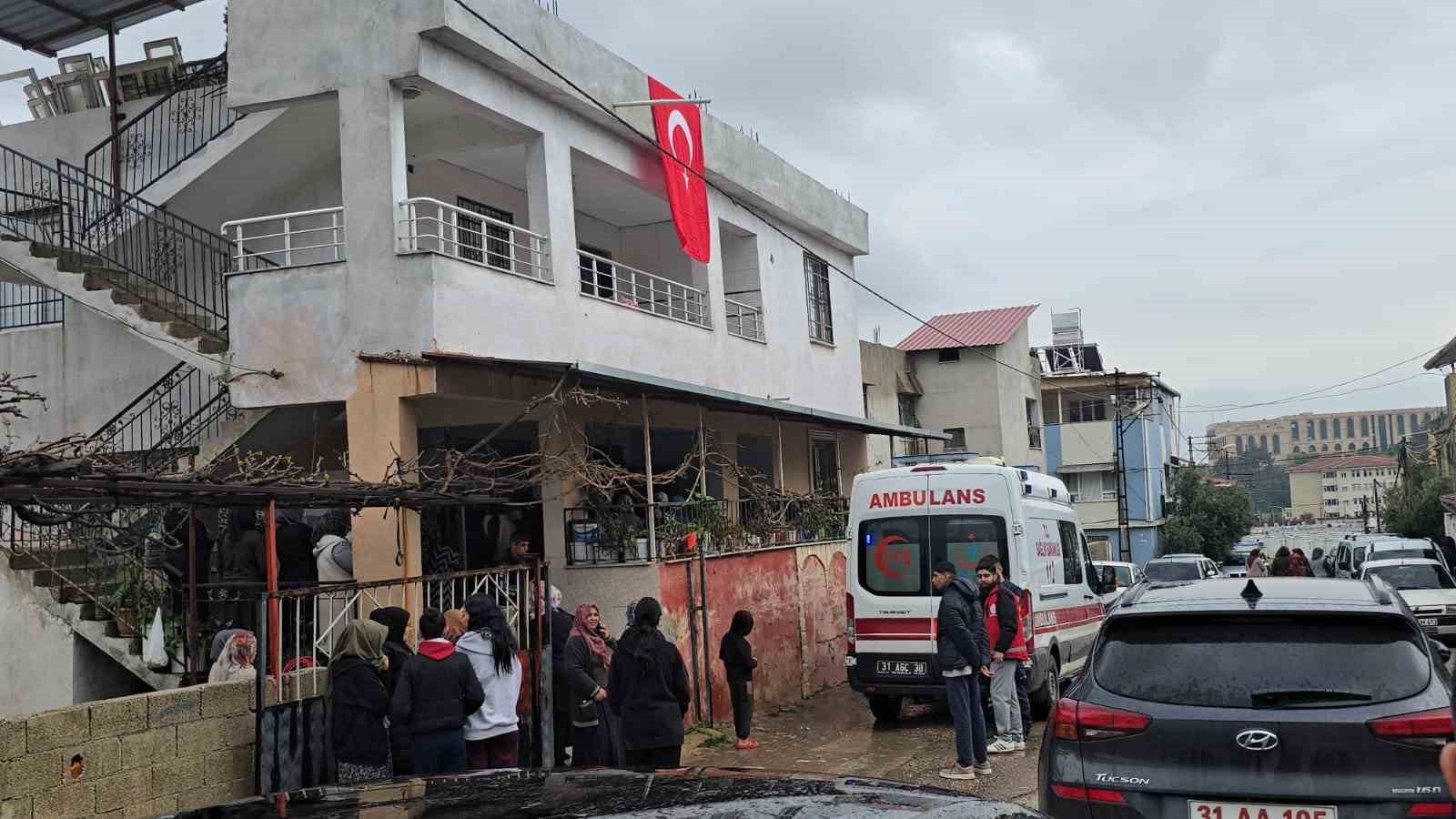 Hatay’da kalp krizi geçiren asker hayatını kaybetti
