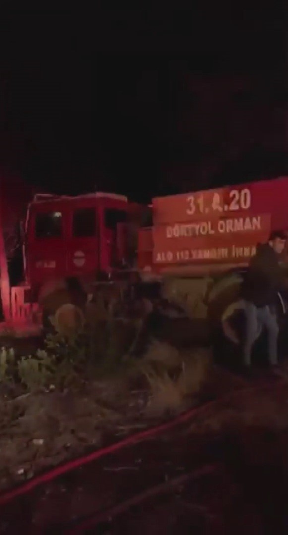 Hatay’da ormanlık alanda çıkan yangın büyümeden söndürüldü
