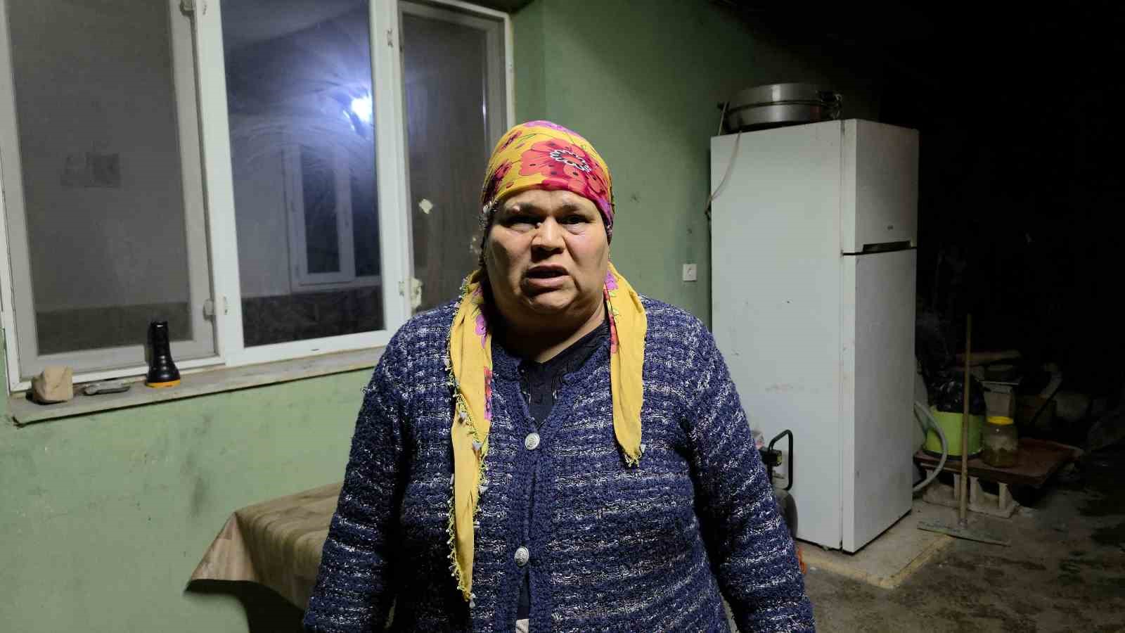 Hatay’da su dolu temelin içindeki toplarını almak isterken düşen 2 kardeş çocuk öldü
