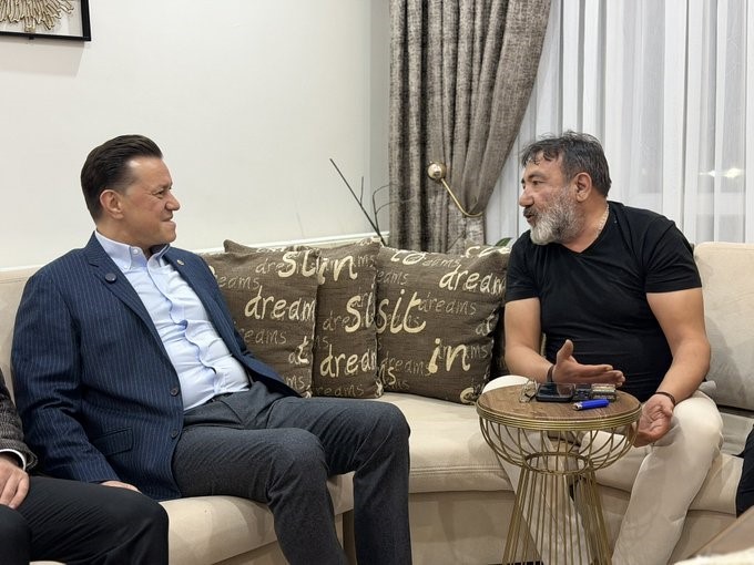 Hatipoğlu Muttalip Mahallesi’nde hemşehrileriyle buluştu
Hatipoğlu Muttalip Mahallesi’nde hemşehrileriyle buluştu