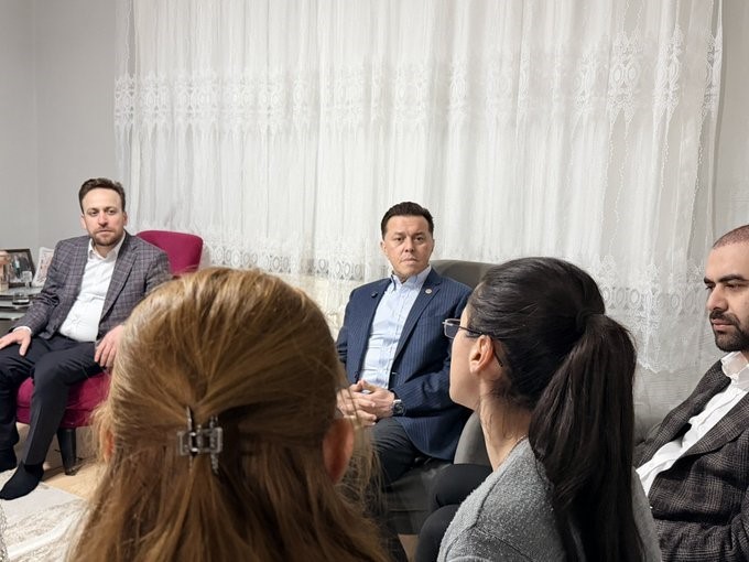 Hatipoğlu Muttalip Mahallesi’nde hemşehrileriyle buluştu
Hatipoğlu Muttalip Mahallesi’nde hemşehrileriyle buluştu