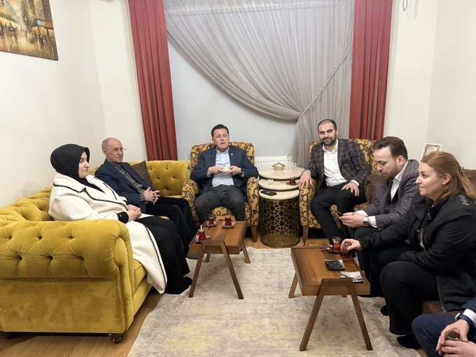 Hatipoğlu Muttalip Mahallesi’nde hemşehrileriyle buluştu
Hatipoğlu Muttalip Mahallesi’nde hemşehrileriyle buluştu