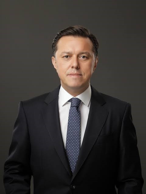 Hatipoğlu’dan, Yılmaz Büyükerşen’e "Senden artık bıktık, usandık" cevabı
