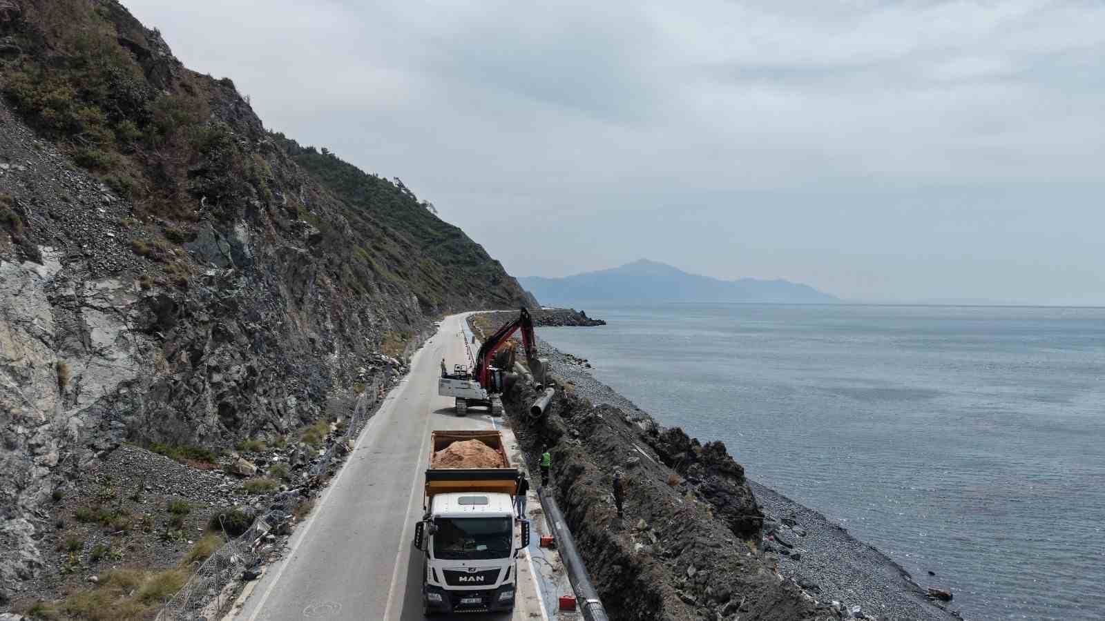 HATSU, Akçay isale hattını yenileyerek su kayıplarını azaltıyor
