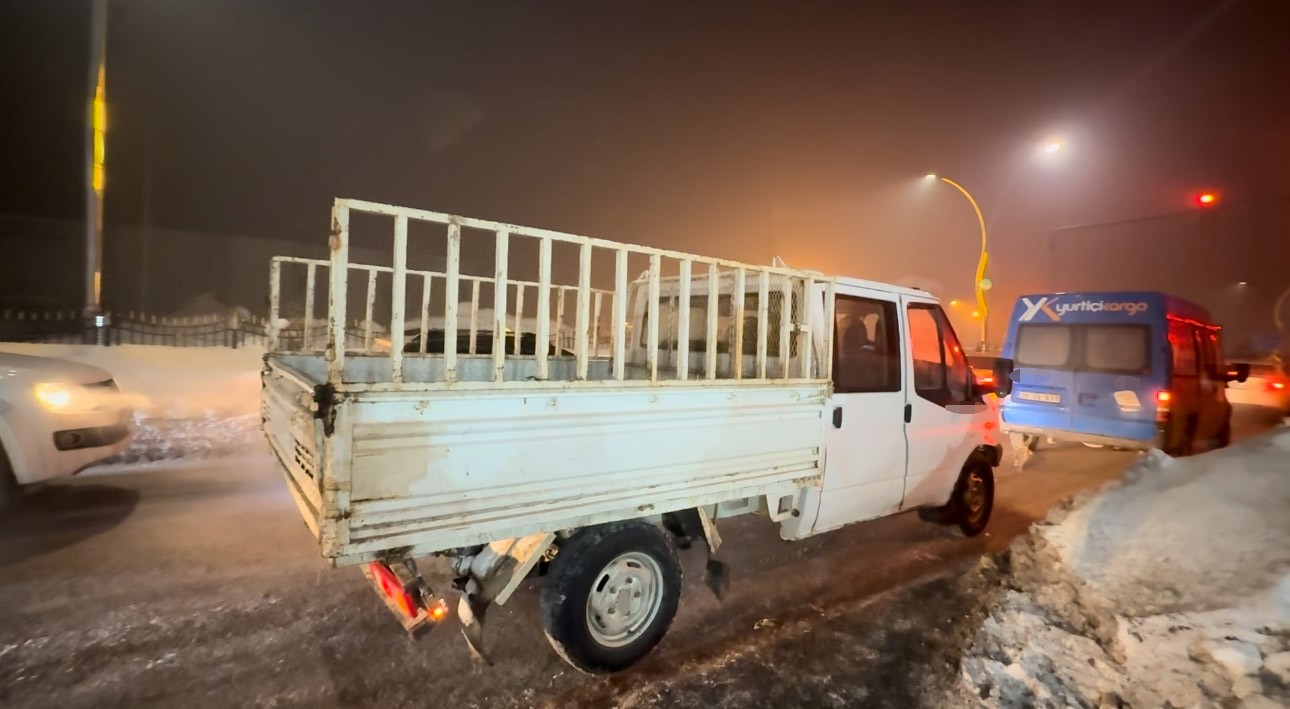 Hava sıcaklığı -25’lere düştü, araçlar arıza vermeye başladı
