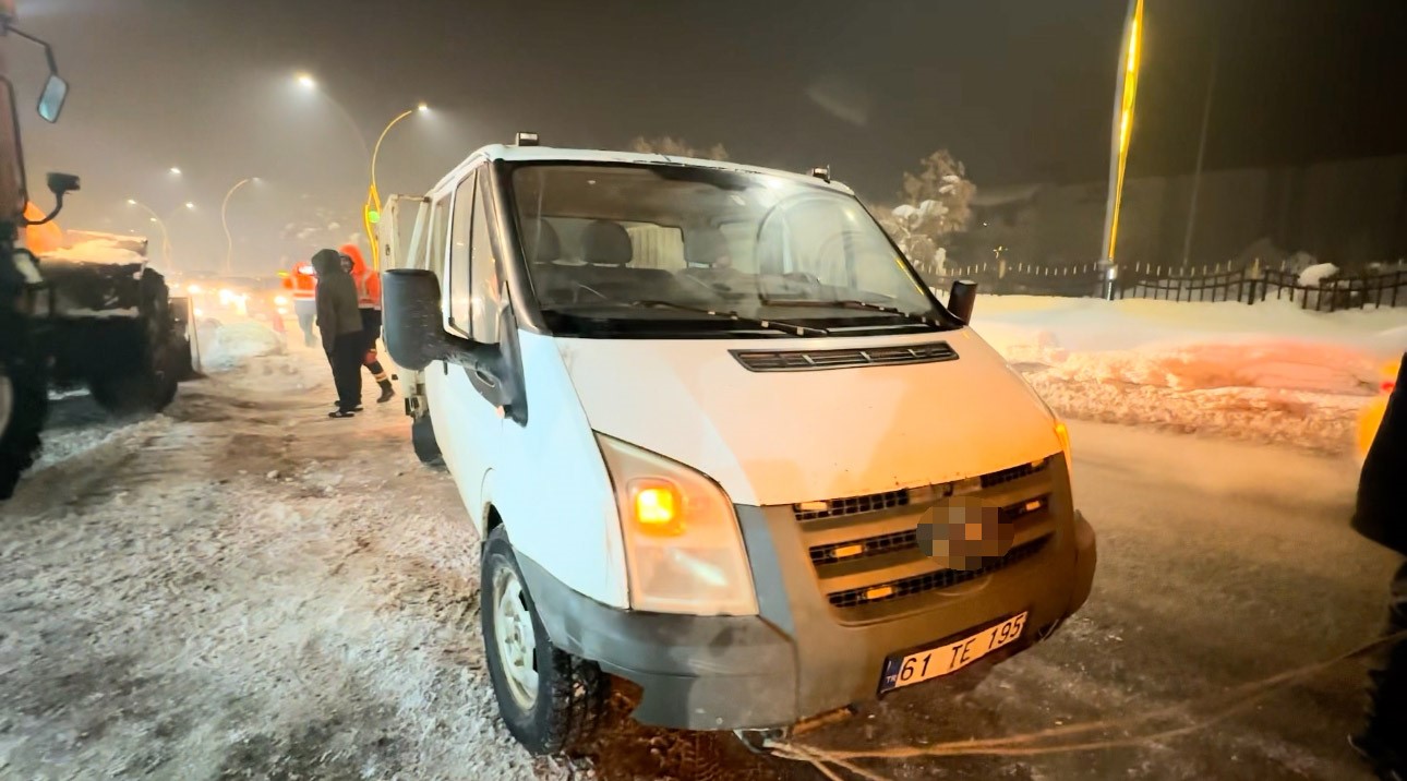 Hava sıcaklığı -25’lere düştü, araçlar arıza vermeye başladı
