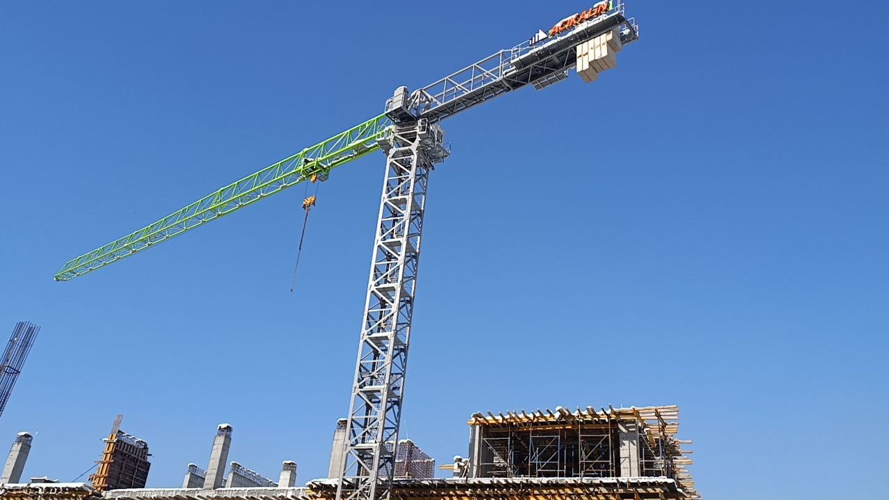 Hava sıcaklığı eksilere düştü, inşaatlarda çalışmalar durma noktasında geldi
