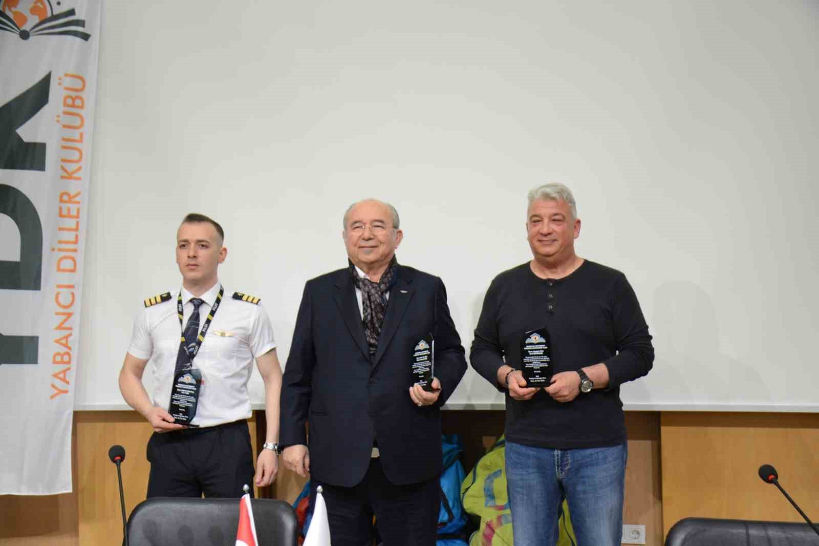 Havacılık sektörü uzmanları öğrencilerle bir araya geldi
