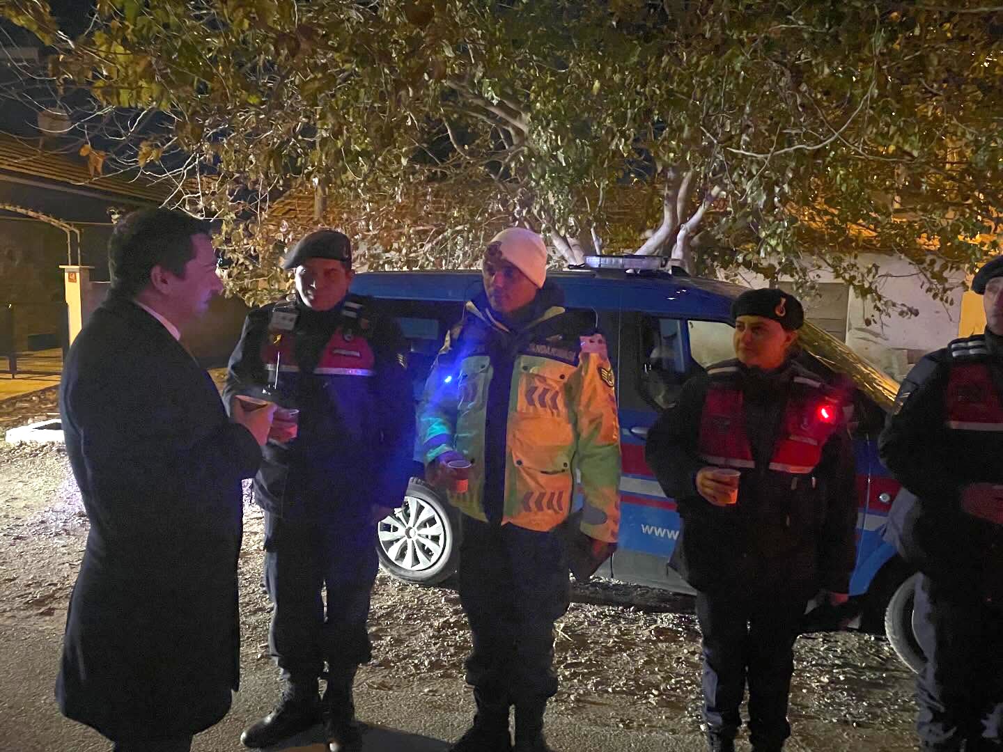 Havran protokolü yılbaşında güvenlik güçlerini ve hastaları yalnız bırakmadı
