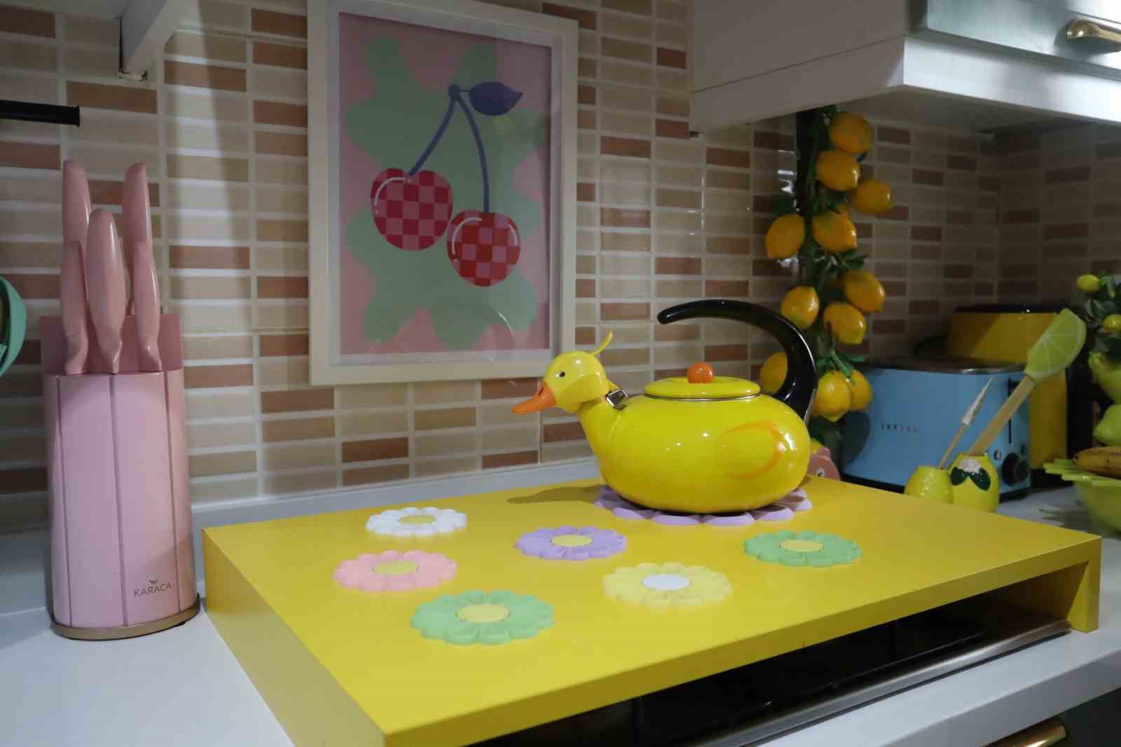 Hayal dünyasından gerçeğe uzanan renkli yolculuk: Bu ev masalları aratmıyor
