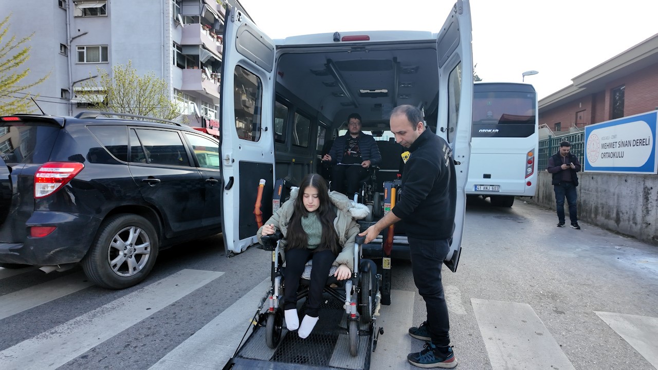 Hayallere giden yolda Engelsiz Taksi köprü oldu
