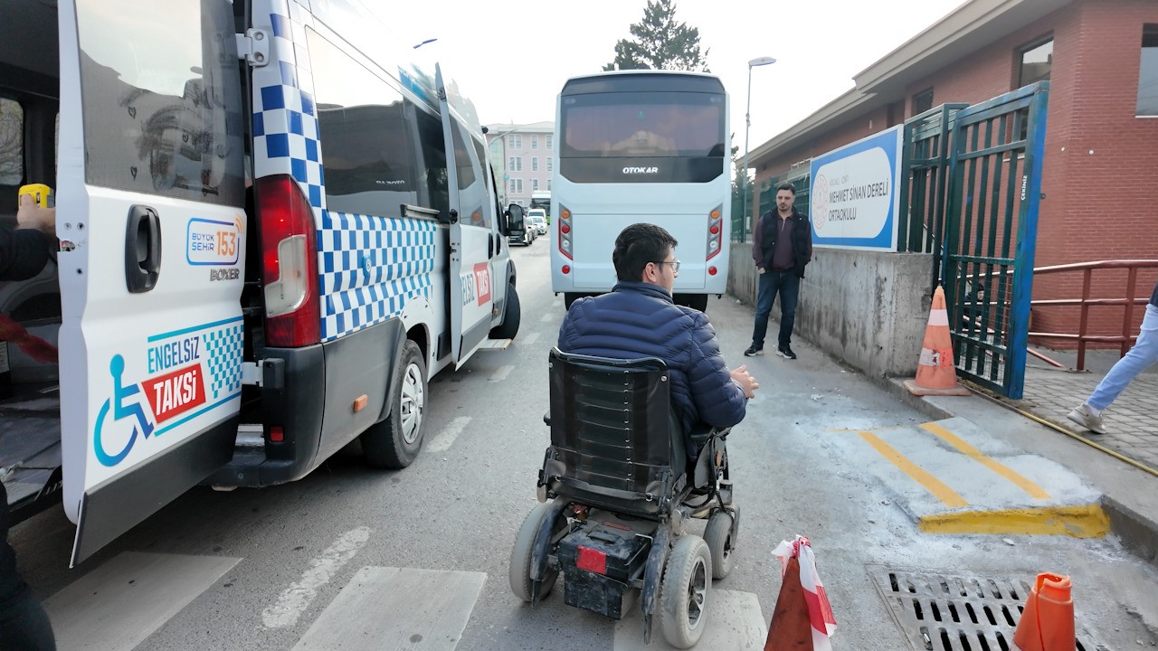 Hayallere giden yolda Engelsiz Taksi köprü oldu
