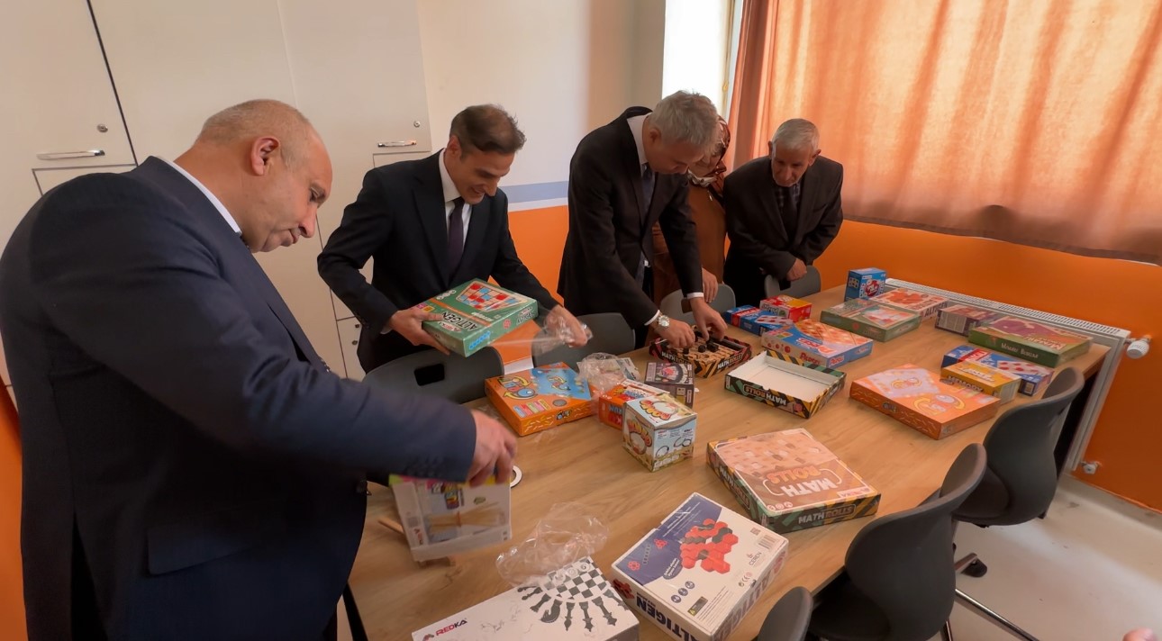 Hayatını kaybeden Gümrük Muhafaza Memurunun adı Yüksekova’da kütüphanede yaşayacak
