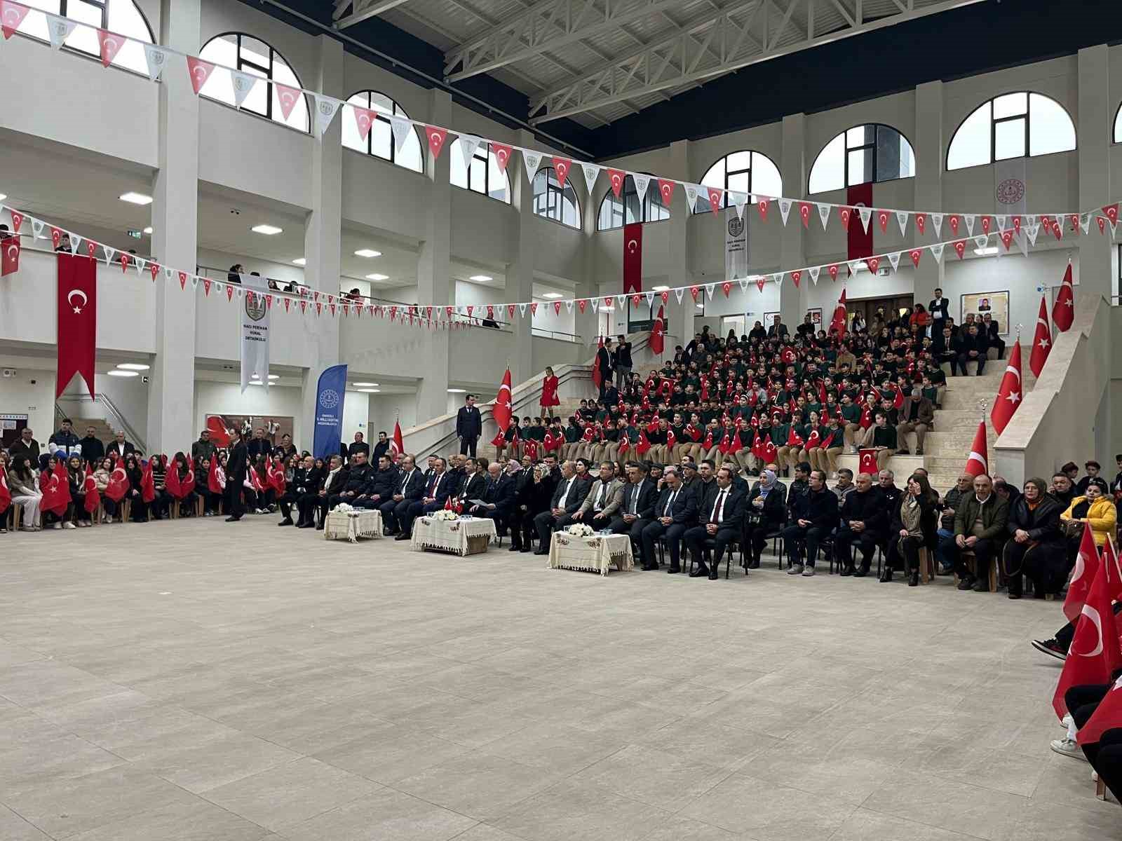 Hayırsever ailesinin Buldan’a yaptırdığı ikinci okul törenle açıldı
