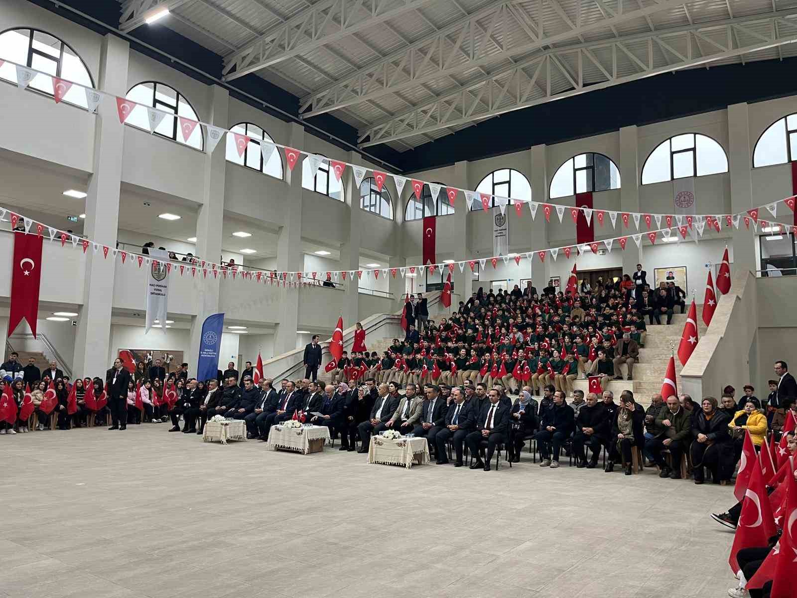 Hayırsever ailesinin Buldan’a yaptırdığı ikinci okul törenle açıldı
