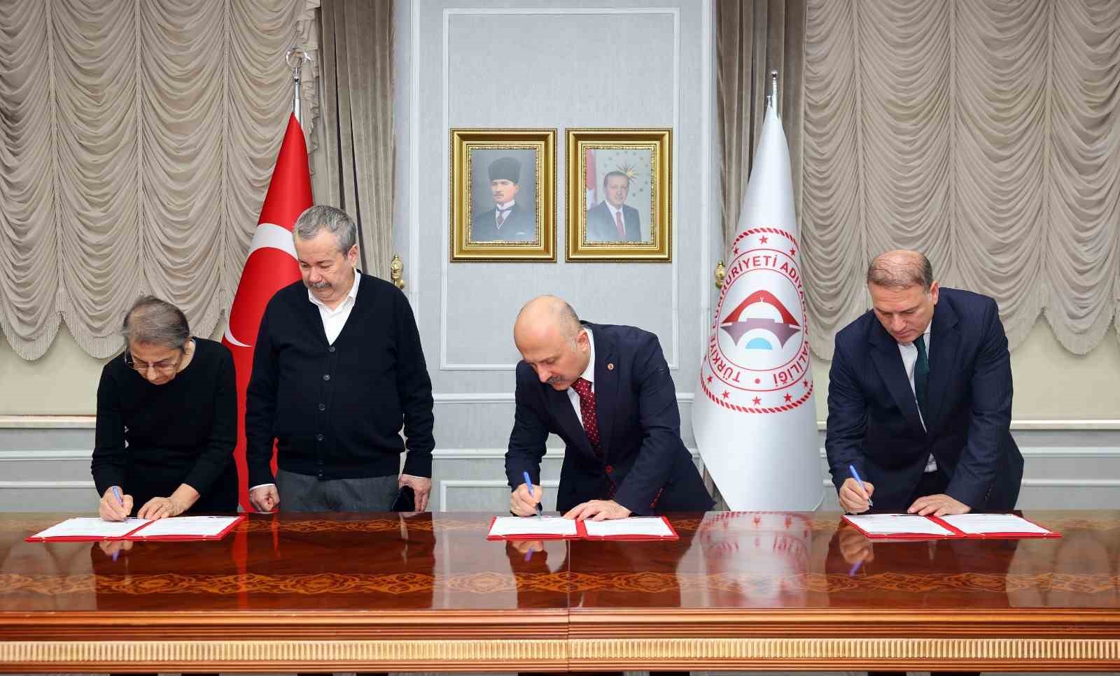 Hayırsever Saral’dan eğitime anlamlı destek
Hayırsever Saral’dan eğitime anlamlı destek