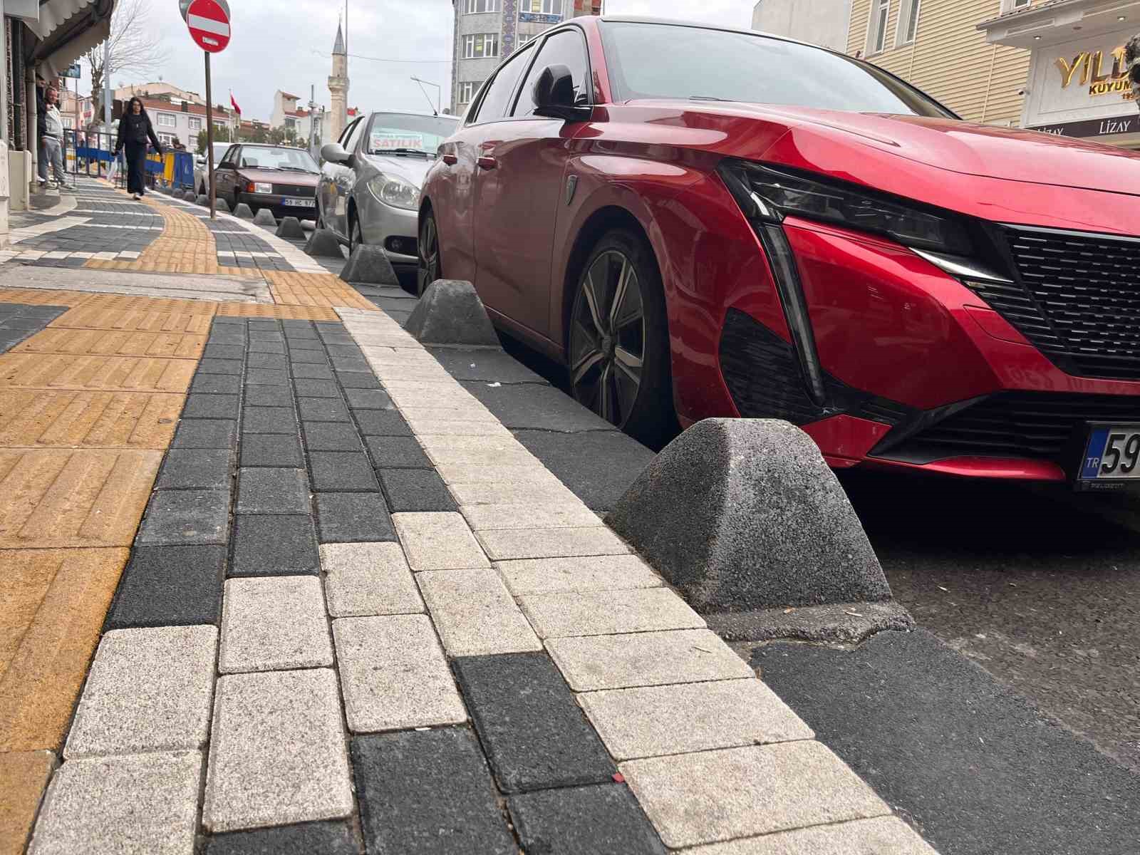 Hayrabolu’da beton dubaya takılan vatandaşın zor anları kamerada
