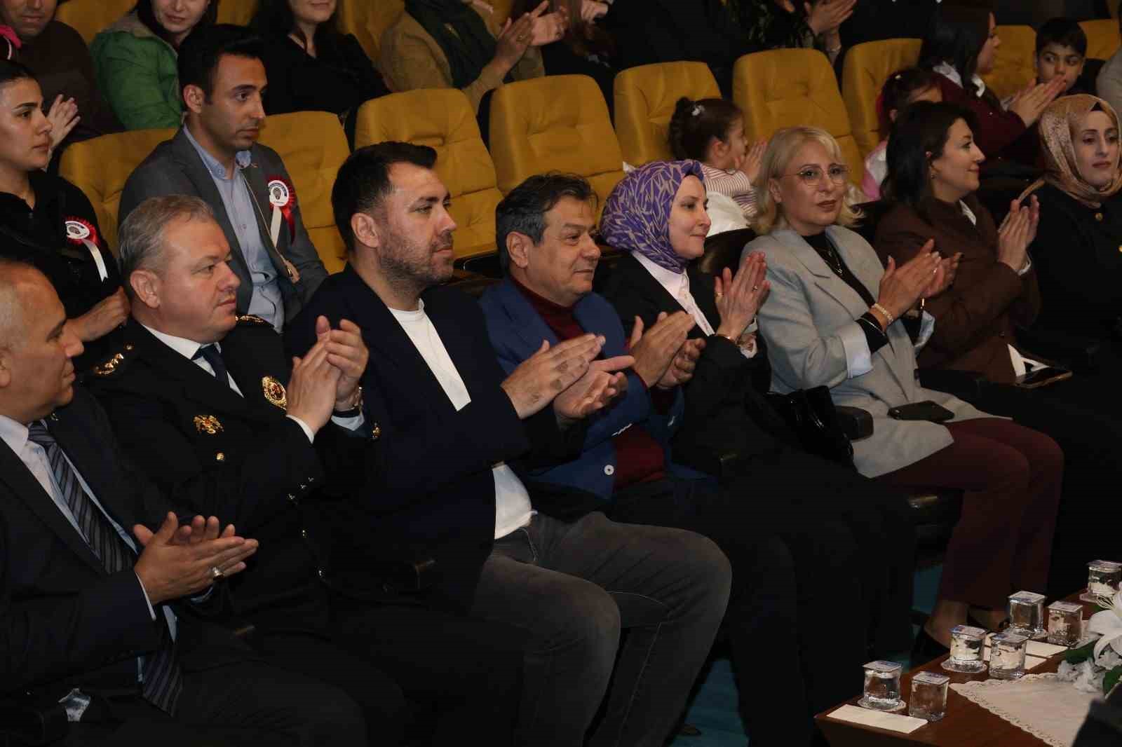 HBB’den Polis Haftasına özel stand-up gösterisi
