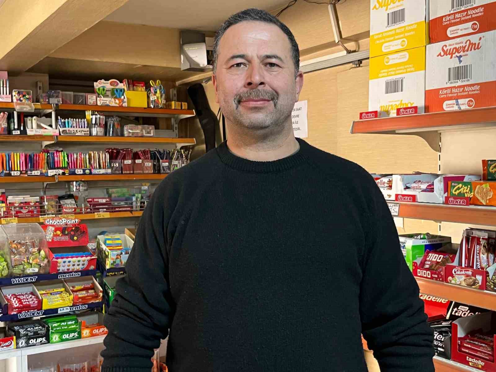 Heimlich manevrasıyla öğrenciyi kurtaran market sahibi: "Elimi öpmeye geldi, dua etti"
