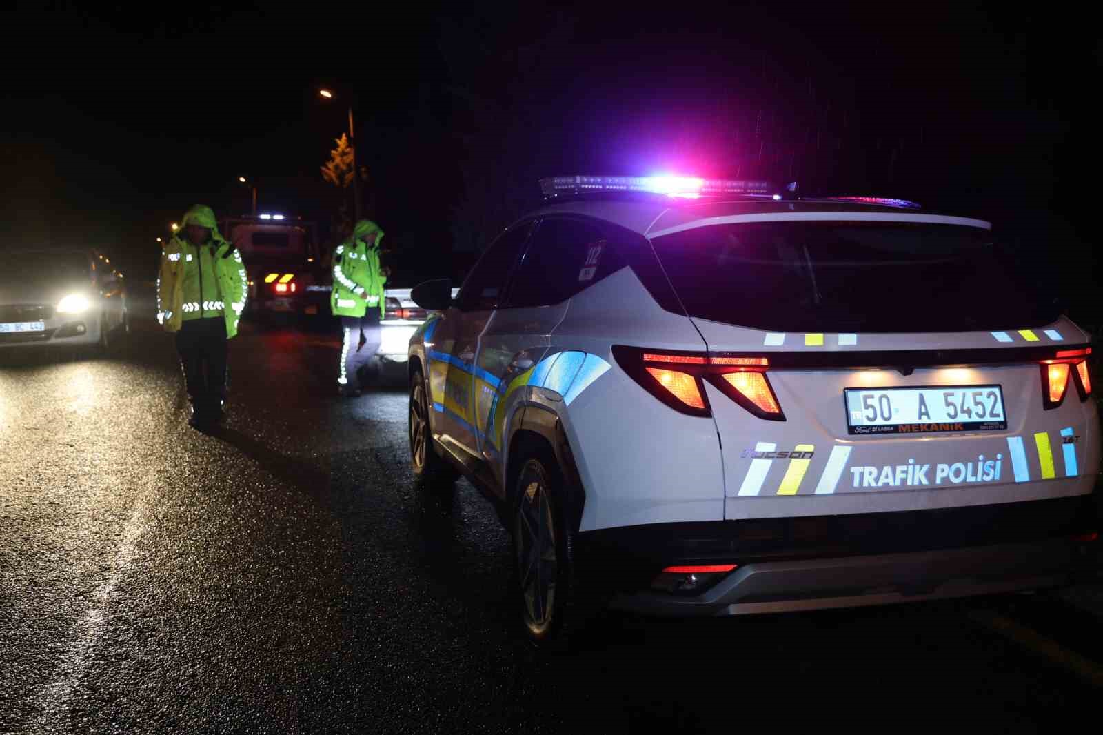 Hem aracı, hem de arkadaşını bırakıp kaçtı, 205 bin lira cezadan kurtulamadı
