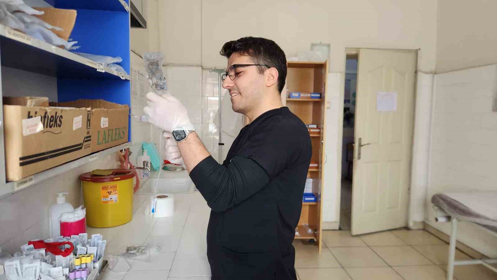 Hemşirelikten bağışçılığa: Bu kez kendi hücreleriyle hayat kurtardı
Hemşirelikten bağışçılığa: Bu kez kendi hücreleriyle hayat kurtardı