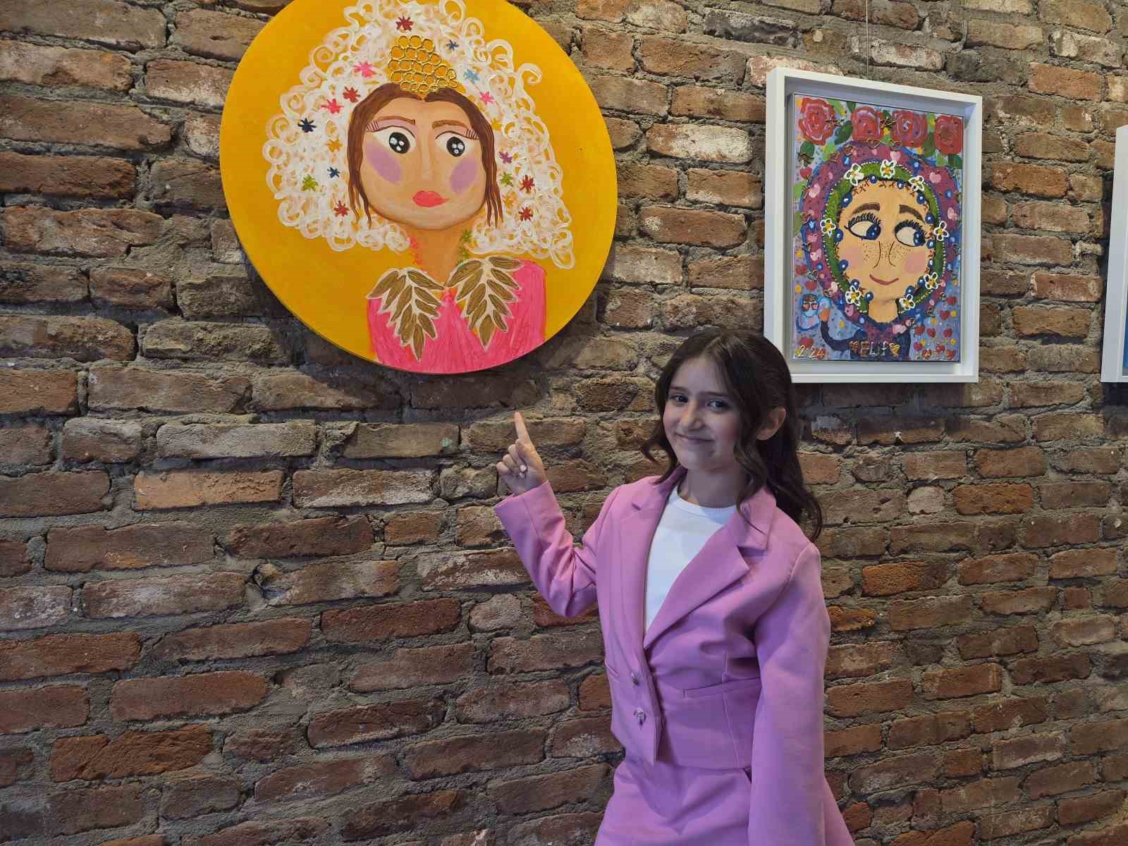 Henüz 9 yaşında ilk kişisel sergisini sanatseverler ile buluşturdu
