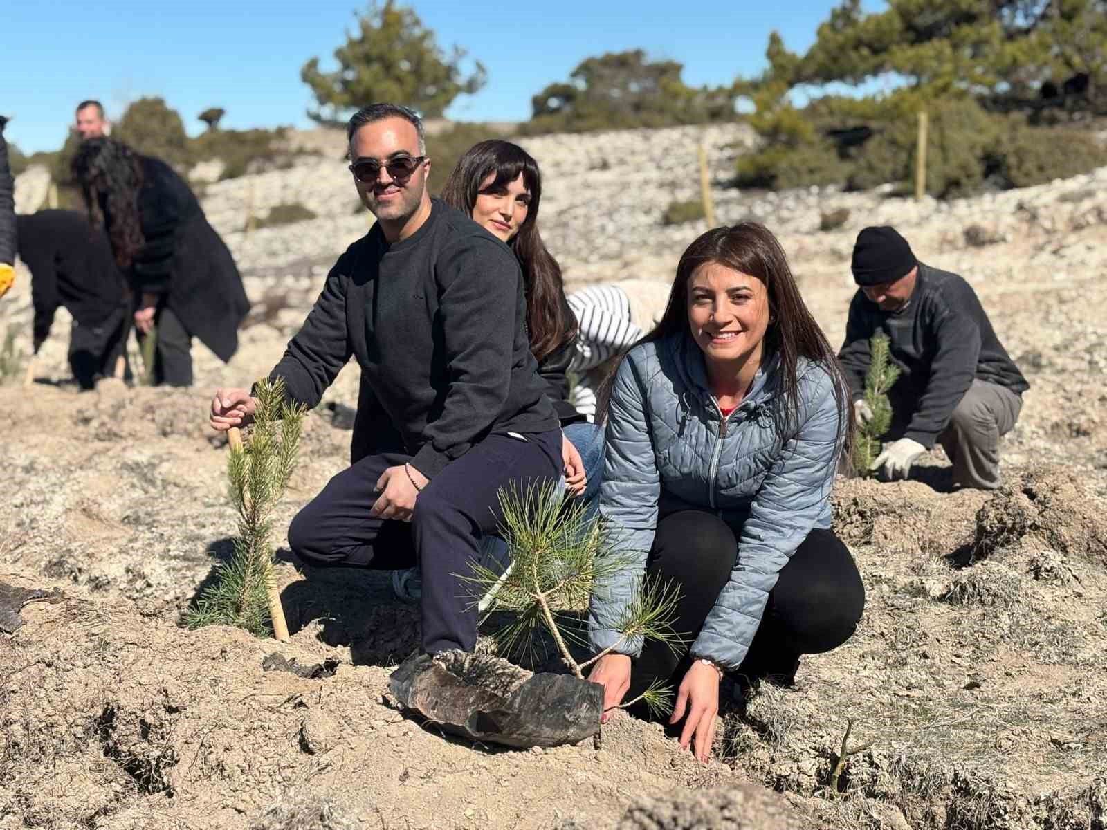 ’Hep Birlikte Geleceğe Nefes’ sloganıyla fidanlar toprakla buluştu
