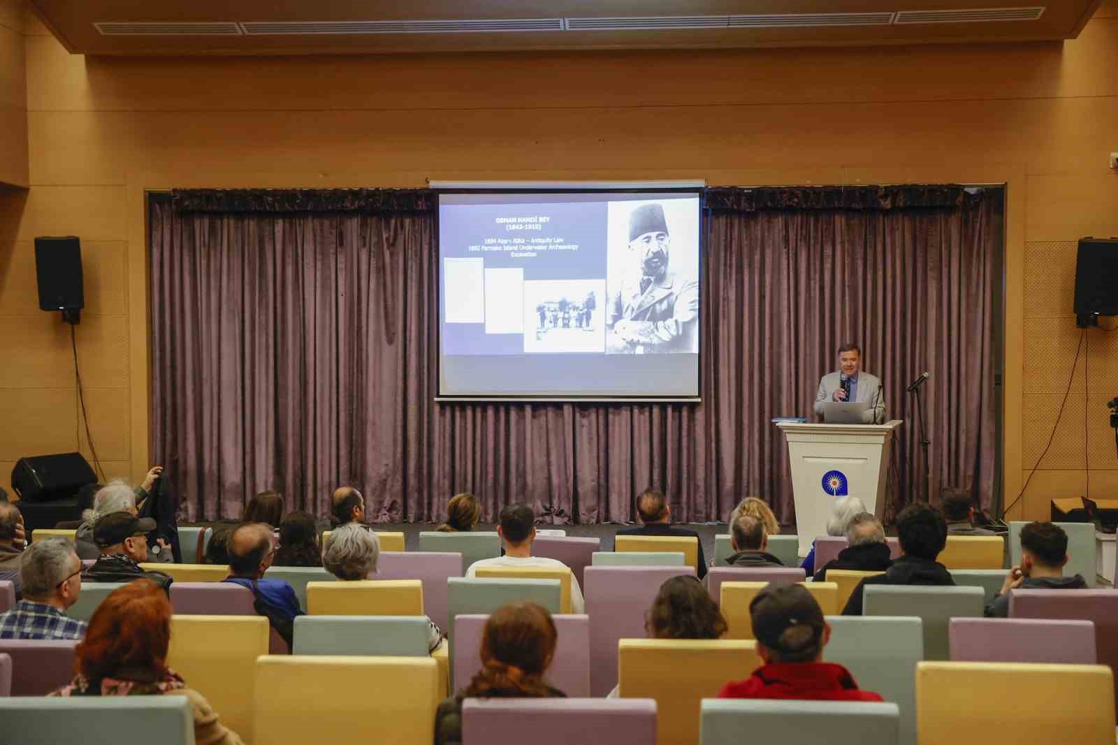 Her batık kendi dönemine ışık tutuyor
