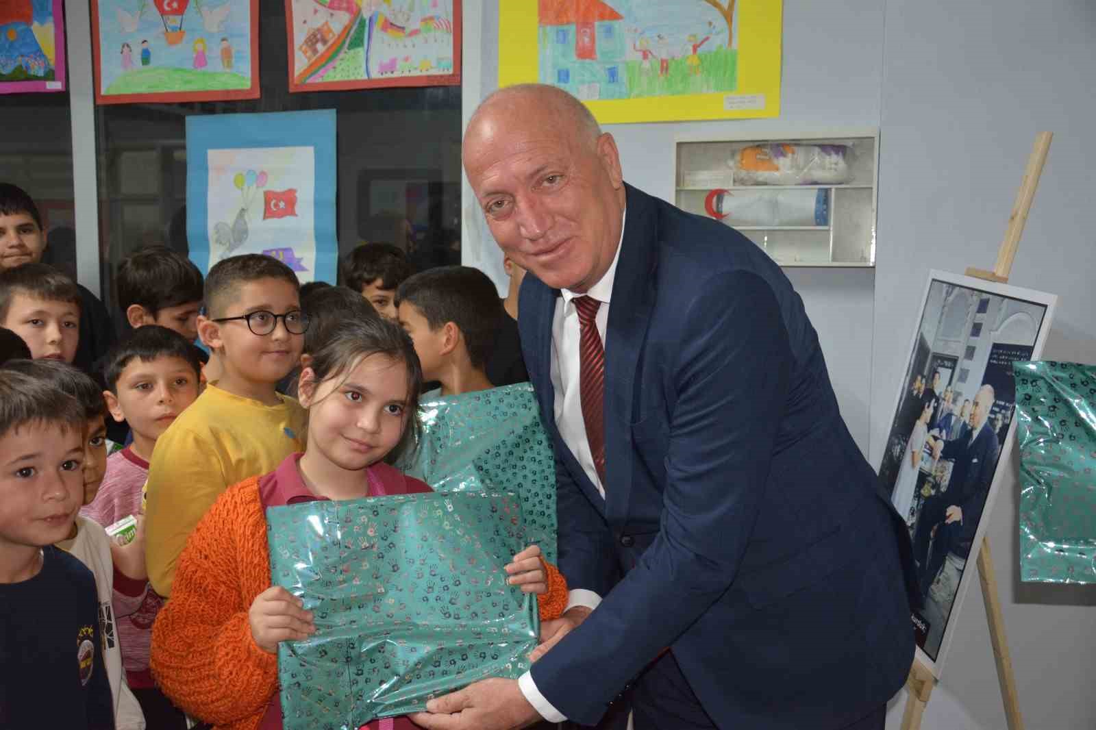 Her bir resimde umut, neşe ve bayram var
