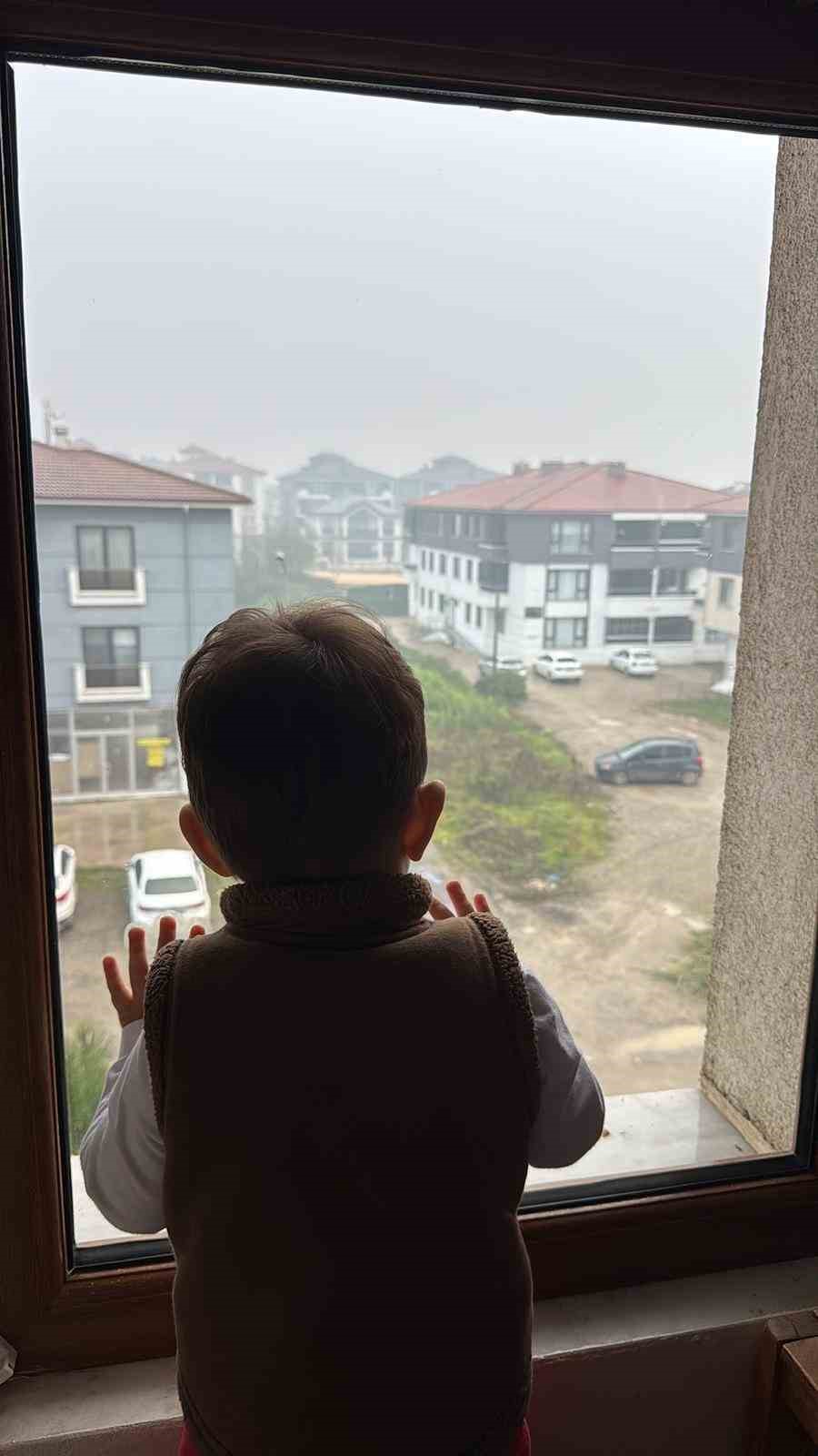 Her gün çöp kamyonunu bekleyen minik Arda’ya sürpriz
