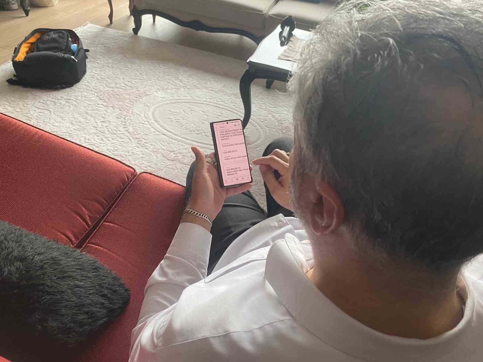 Hesabına bilmediği bir yerden 426 bin lira geldi
