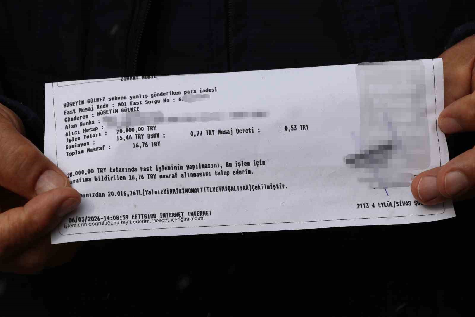 Hesabına gelen parayı iade etmişti, umre vaadiyle dolandırıldı
Hesabına gelen parayı iade etmişti, umre vaadiyle dolandırıldı