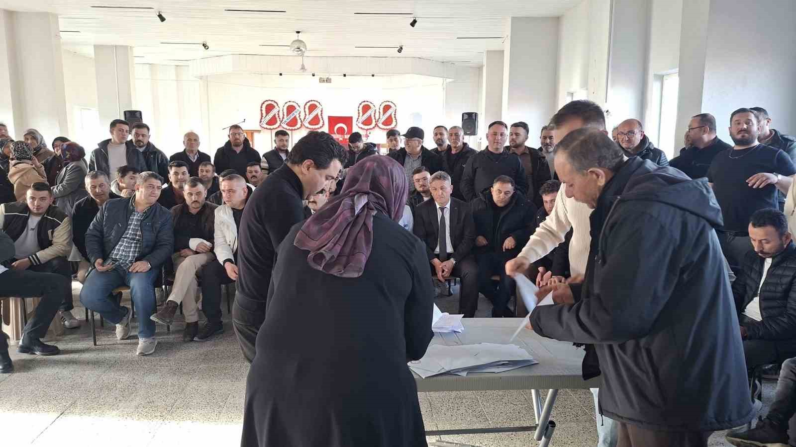 Hisarcık Esnaf ve Sanatkârlar Odası’nda başkanlığa Süleyman Çelik seçildi
