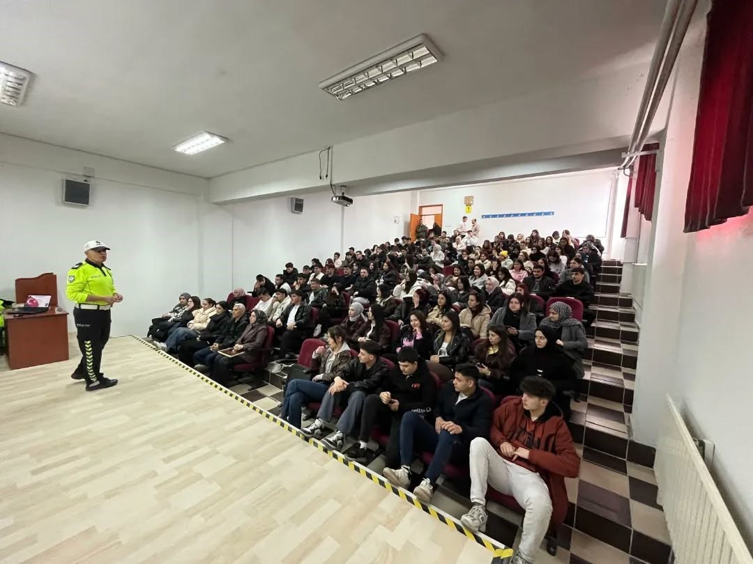 Hisarcık MYO’da "Genel Trafik Kuralları" konulu eğitim
