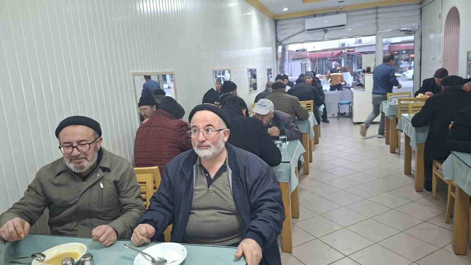 Hisarcık’ta "2026’ya Huzurda Başlıyoruz" temalı sabah namazı buluşması
