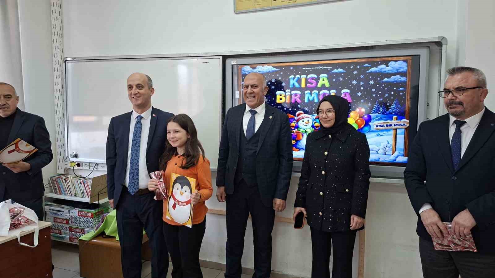 Hisarcık’ta bin 50 öğrenci tatile girdi
