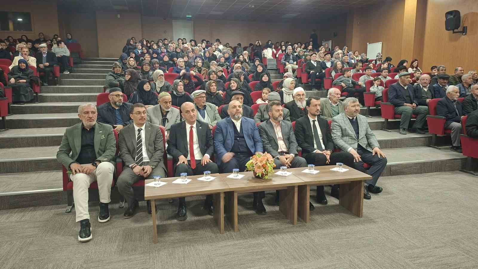 Hisarcık’ta "Gençlik ve Eğitim" konulu konferans
