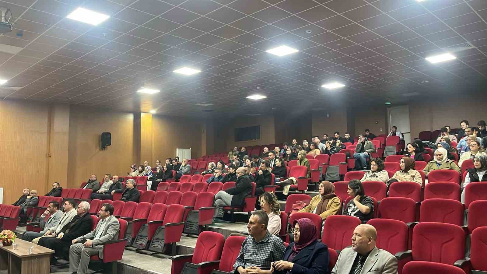 Hisarcık’ta idareci ve öğretmenlere "Genel Trafik Kuralları" eğitimi
