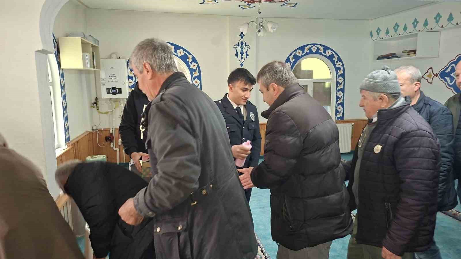 Hisarcık’ta şehit polisler için mevlit okutuldu
