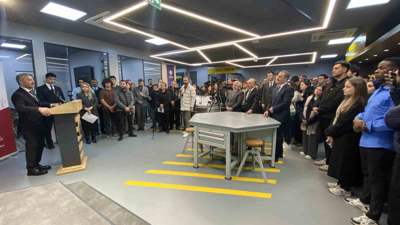 Hitit Üniversitesi Milli Teknoloji Atölyesi törenle kaplarını öğrencilere açtı
