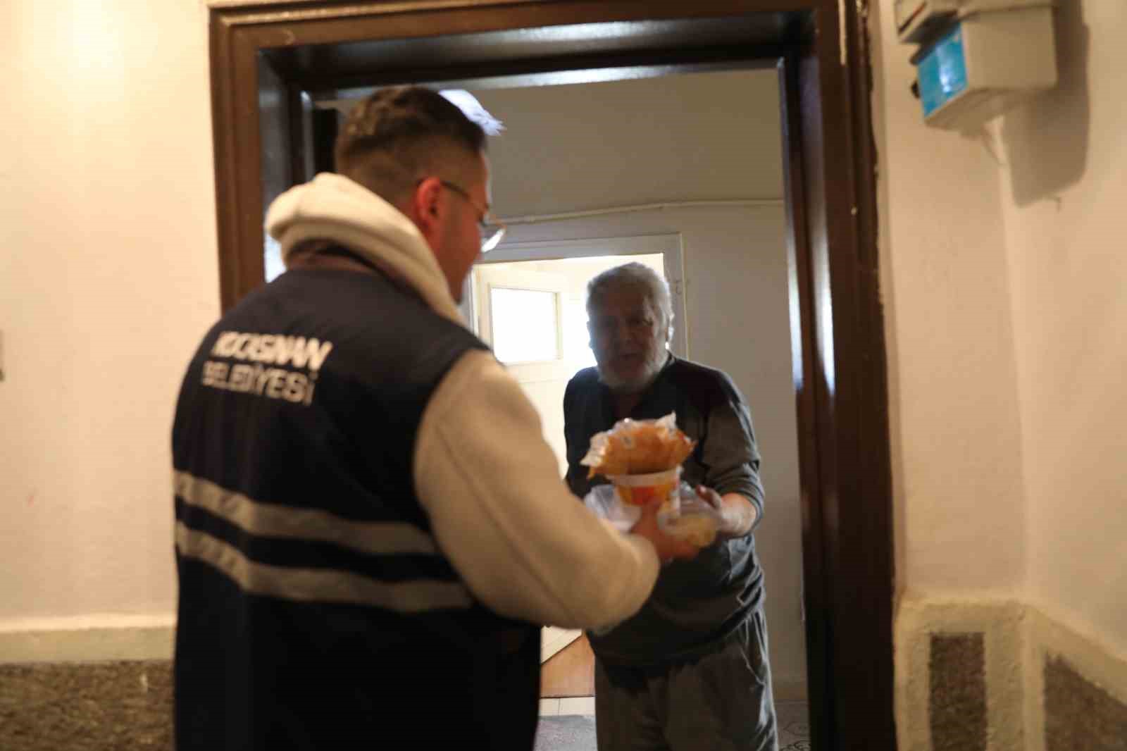 Hizmetleriyle gönüllerde taht kuran Başkan Çolakbayrakdar’a dualarla teşekkür
