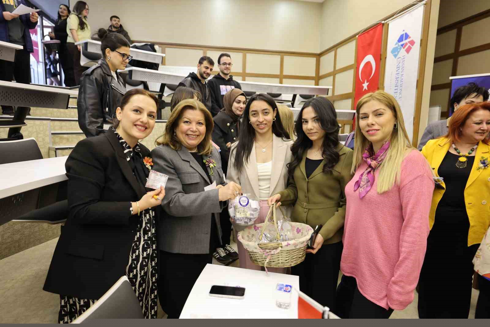 HKÜ’de "4. İlham Veren Kadınlar Buluşması" gerçekleştirildi
