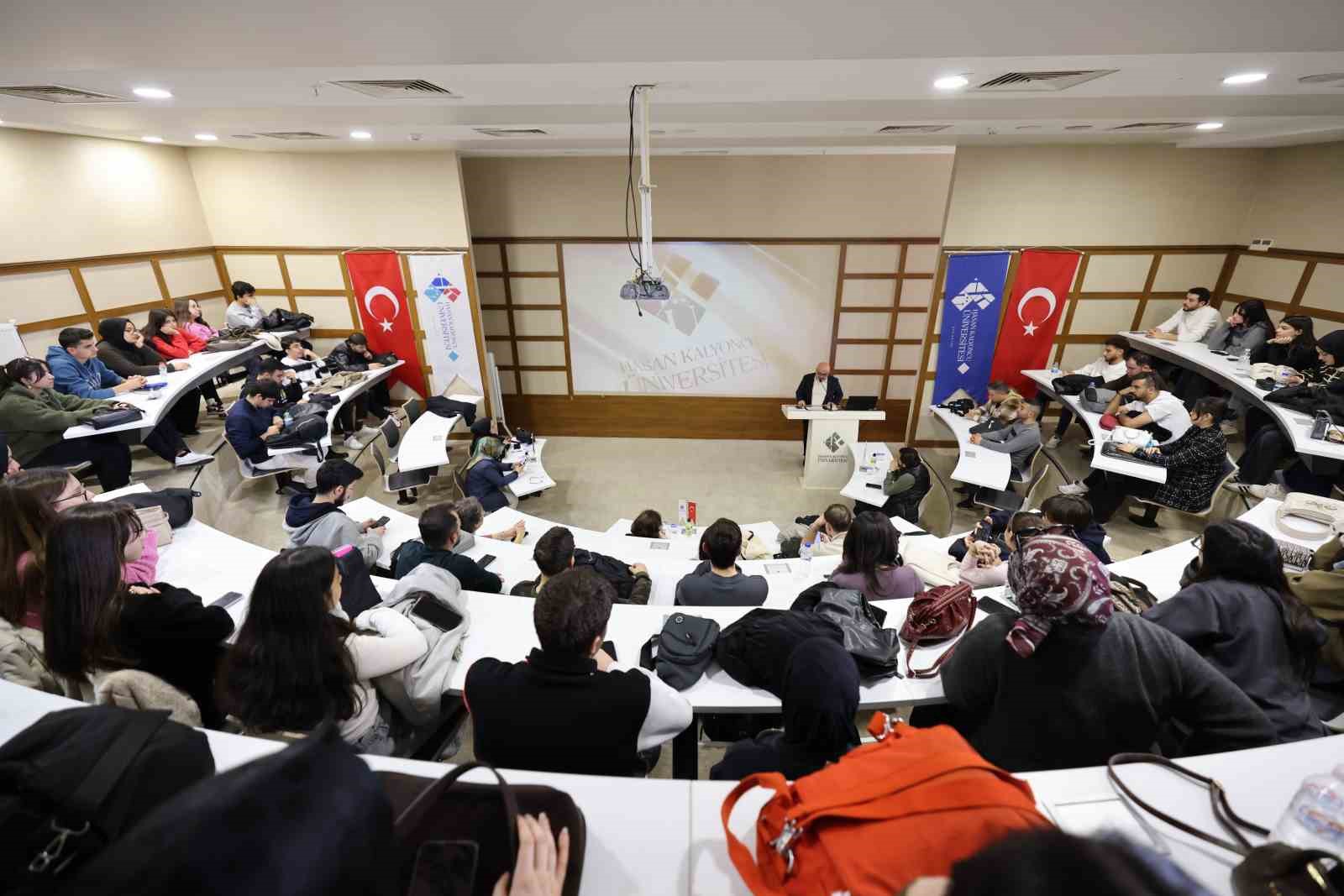 HKÜ’de "Mezopotamya’dan Günümüze: Gılgamış Destanı" konferansı düzenlendi
