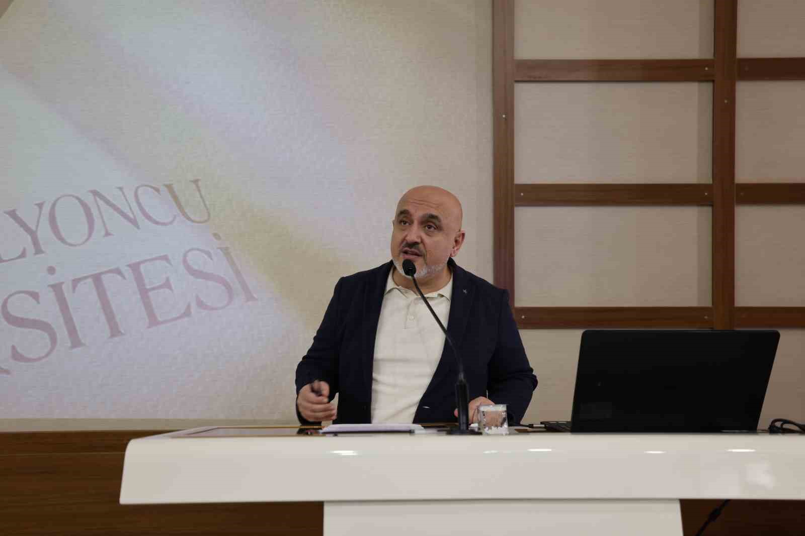 HKÜ’de "Mezopotamya’dan Günümüze: Gılgamış Destanı" konferansı düzenlendi
