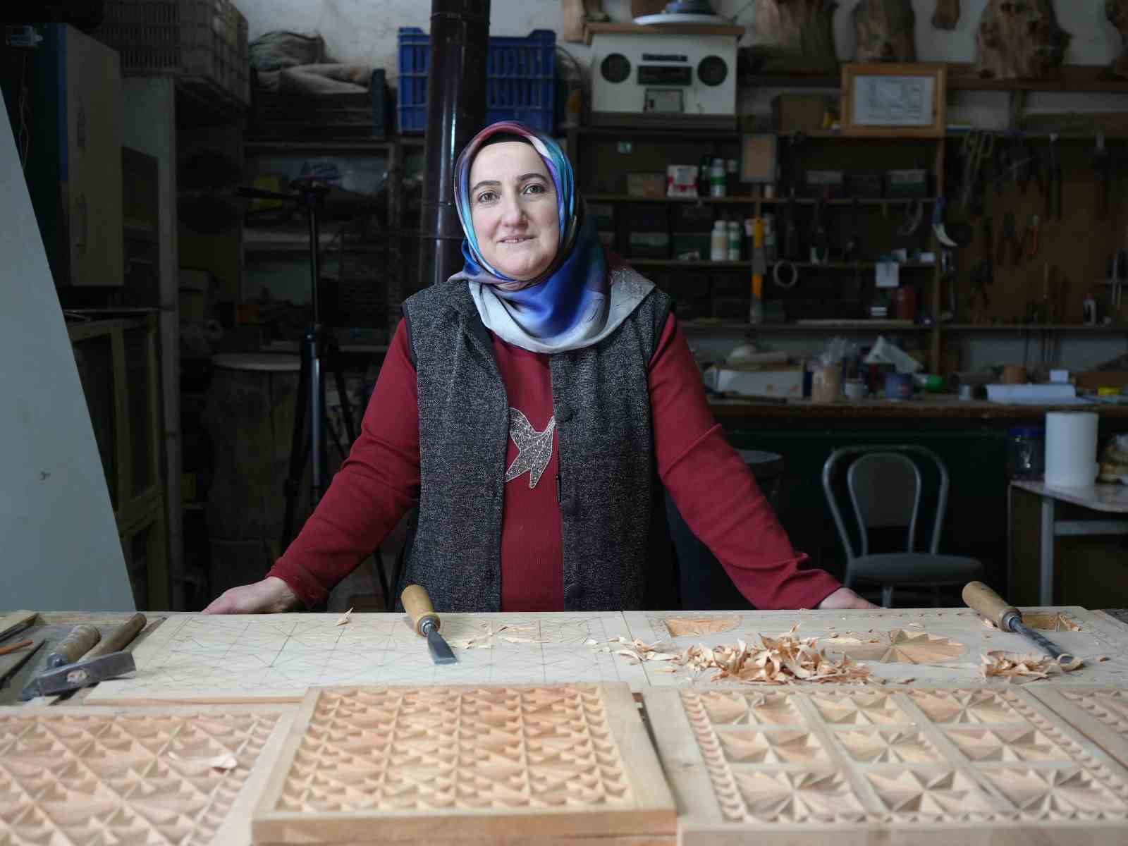 Hobi olarak başladı, siparişler ülke geneline yayıldı: Selçuklu ve Osmanlı motifli ürünlere yoğun talep

