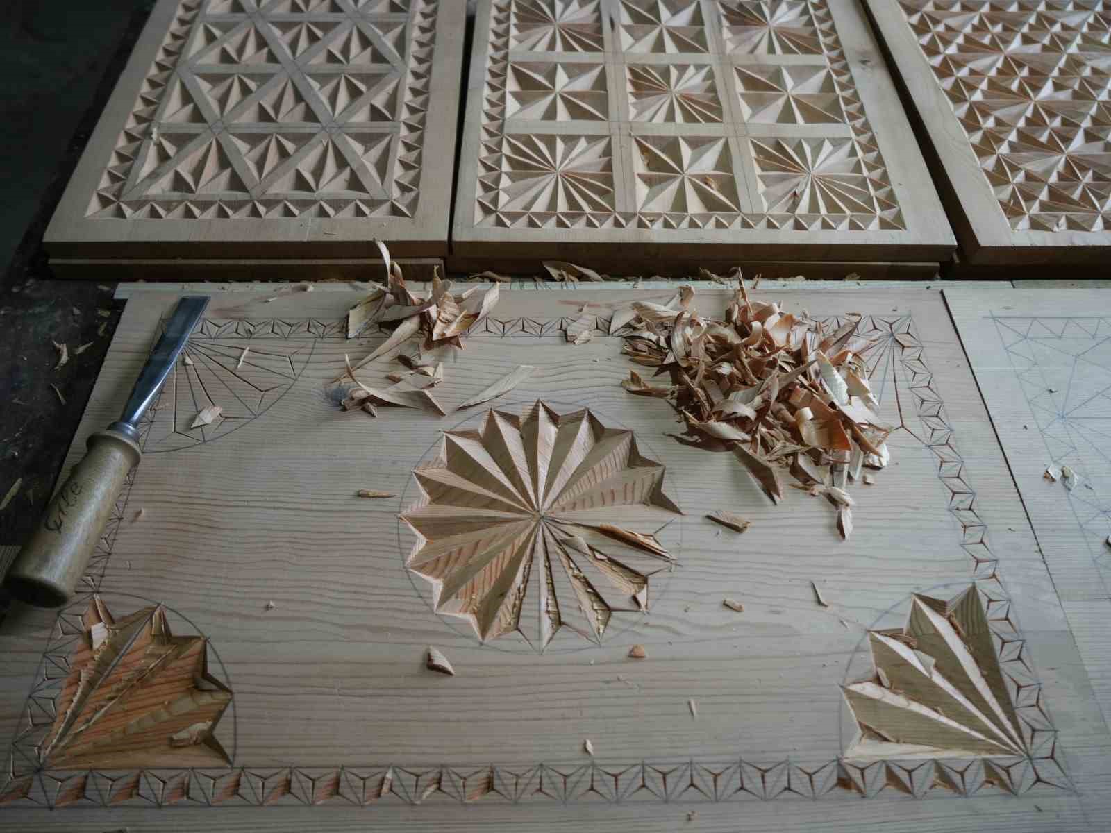 Hobi olarak başladı, siparişler ülke geneline yayıldı: Selçuklu ve Osmanlı motifli ürünlere yoğun talep
