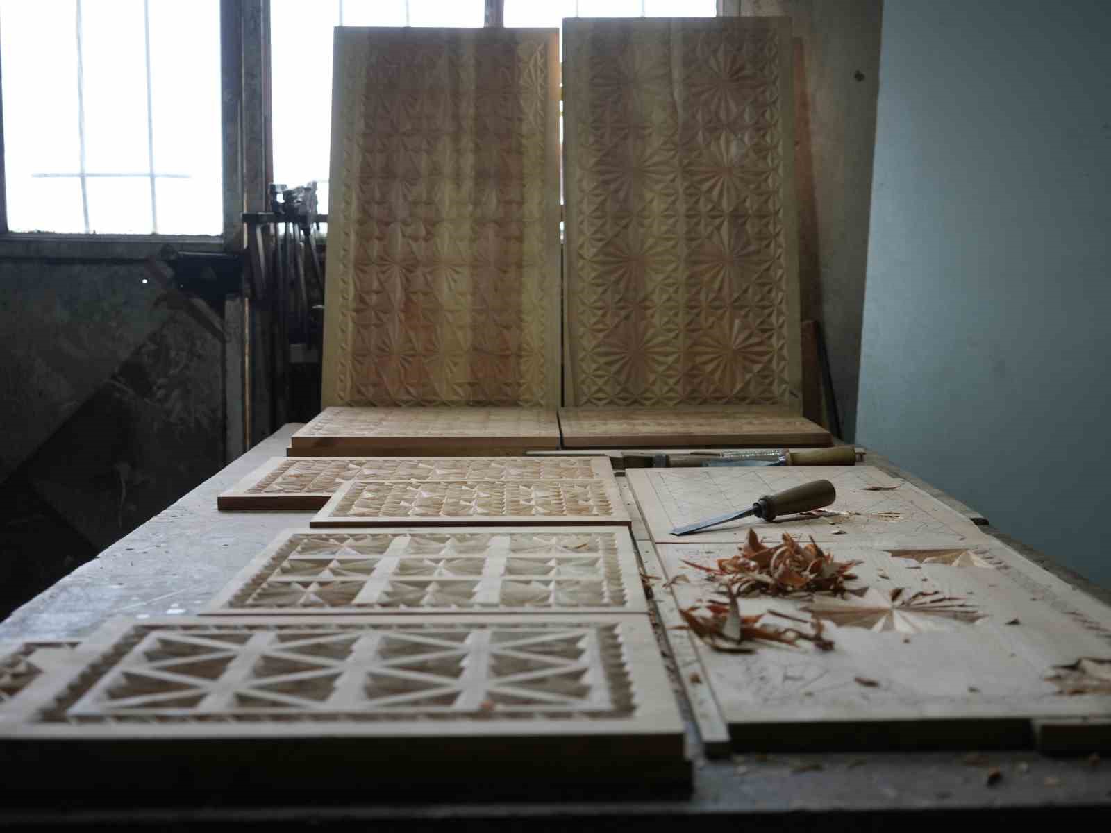 Hobi olarak başladı, siparişler ülke geneline yayıldı: Selçuklu ve Osmanlı motifli ürünlere yoğun talep
