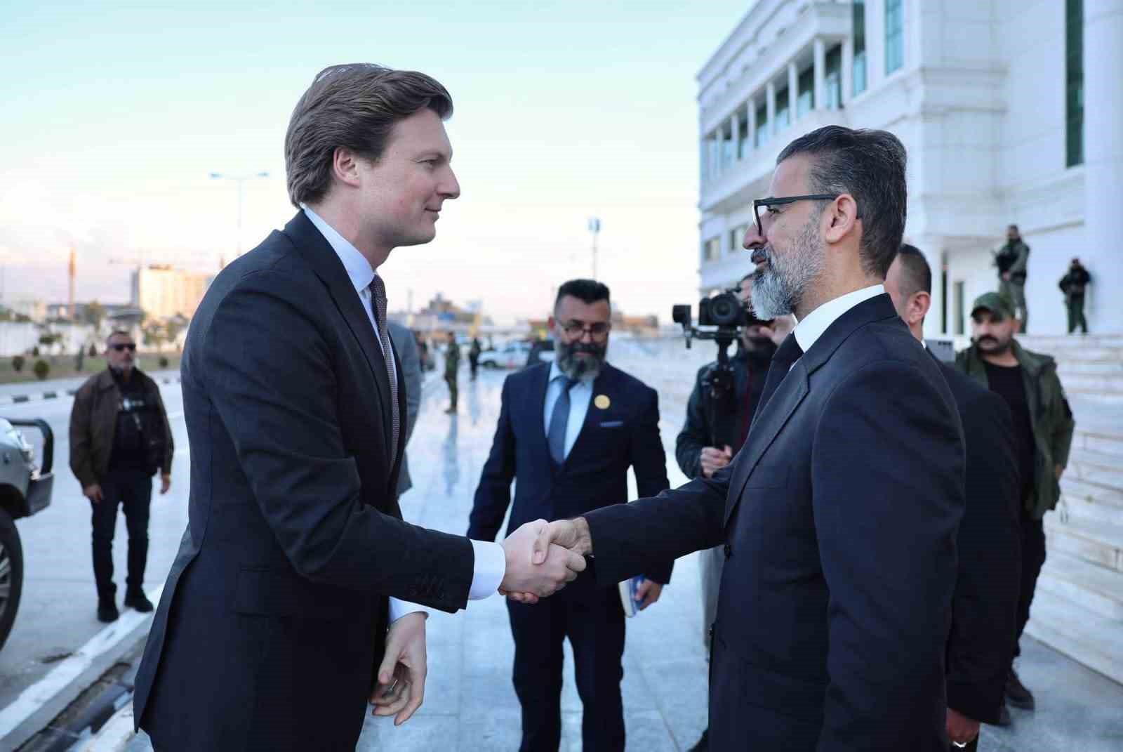 Hollanda, Kerkük saldırısındaki sivil kayıplar nedeniyle 10 yıl sonra özür diledi
Hollanda, Kerkük saldırısındaki sivil kayıplar nedeniyle 10 yıl sonra özür diledi