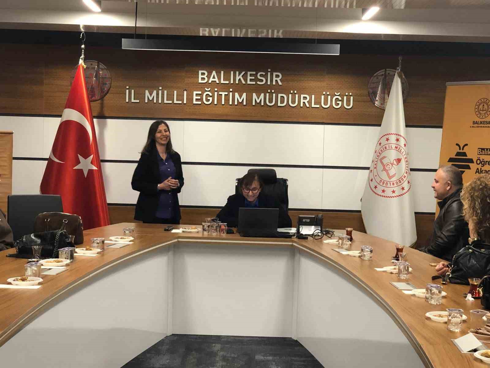 ’Hürrem Sultan’ Öğretmenler Akademisinde konuşuldu
