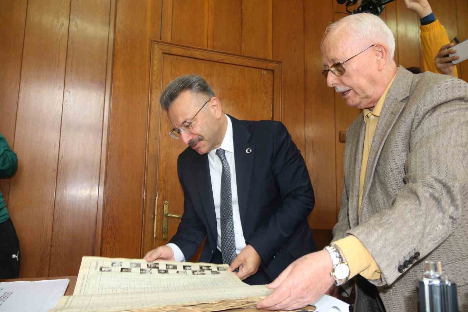 Hüseyin Aksoy, kesintisiz 25 yıllık valilik görevini noktaladı
